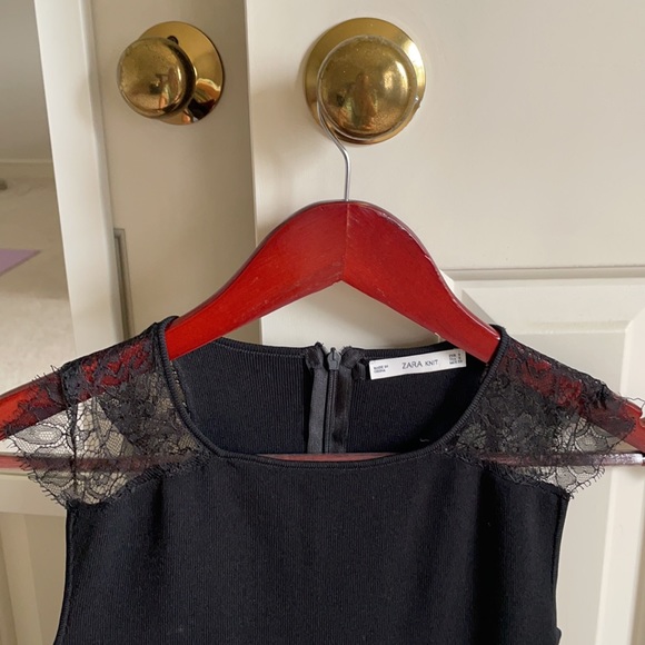 Zara knit mini dress with the lace details. - Picture 5 of 5
